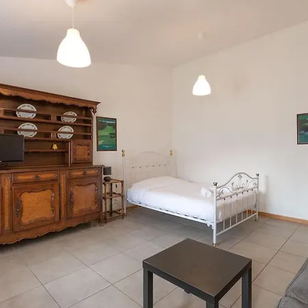 Le Bachut - Proche Perouges Apartment